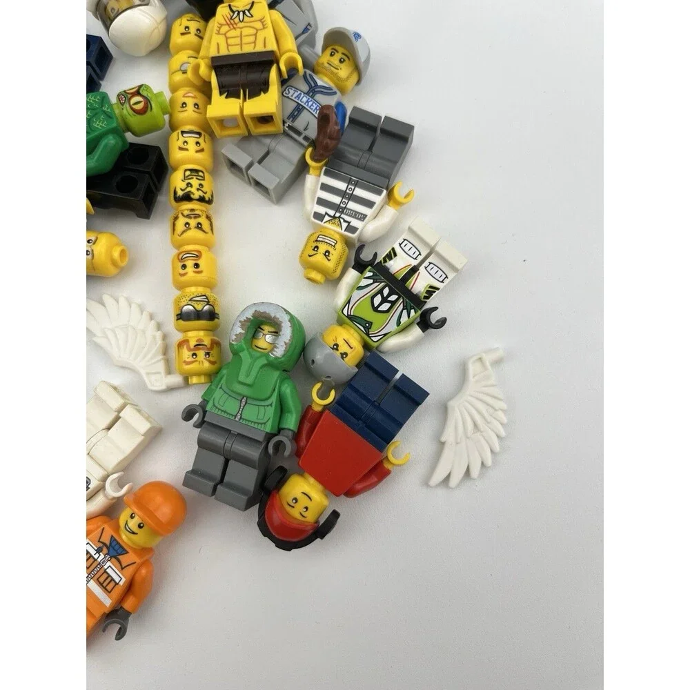 LEGO Minifigure Accessories Random Lot Mini Figure Lot + pieces